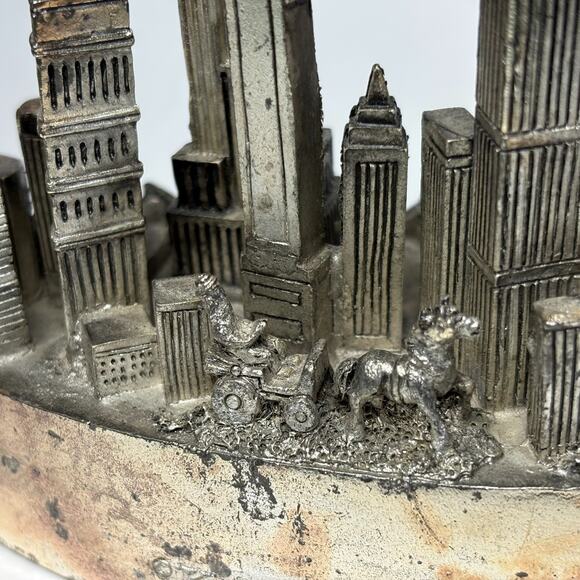 NYC Bldgs Statue Of Liberty World Trade Center NEW YORK Skyline Souvenir AS IS! - Picture 7 of 10